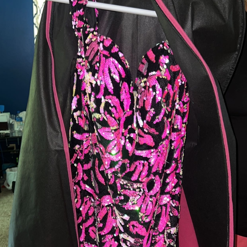 Prom Dress - Picture 2 of 4